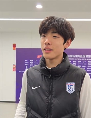  國青歸來上演中超首秀，朱鵬宇：感覺很好，場上大哥們很支持我