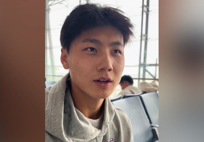  為何半場過后不久被換下？毛偉杰：兩條腿特別緊，李導(dǎo)怕我受傷