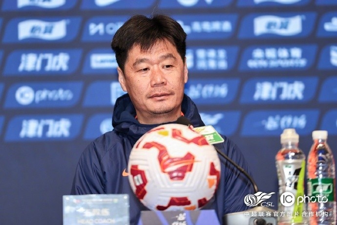  李霄鵬：希望明天比賽能打出一些新的東西，取得一個(gè)好的結(jié)果