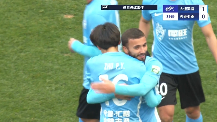  19歲朱鵬宇中超處子球！大連英博1-0領先長春亞泰，馬萊萊助攻