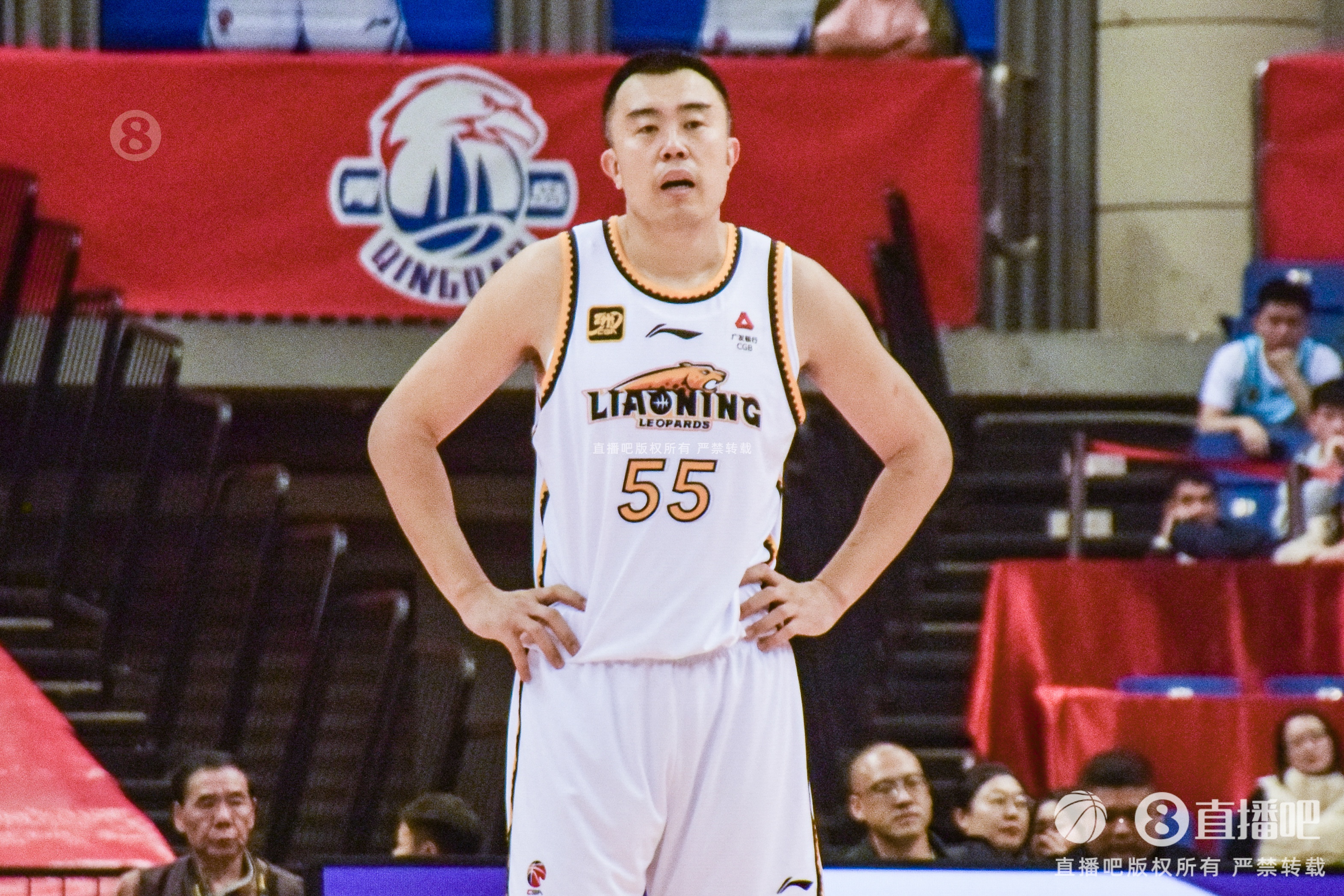 老將盡力了！韓德君5中4高效拿下14分6籃板